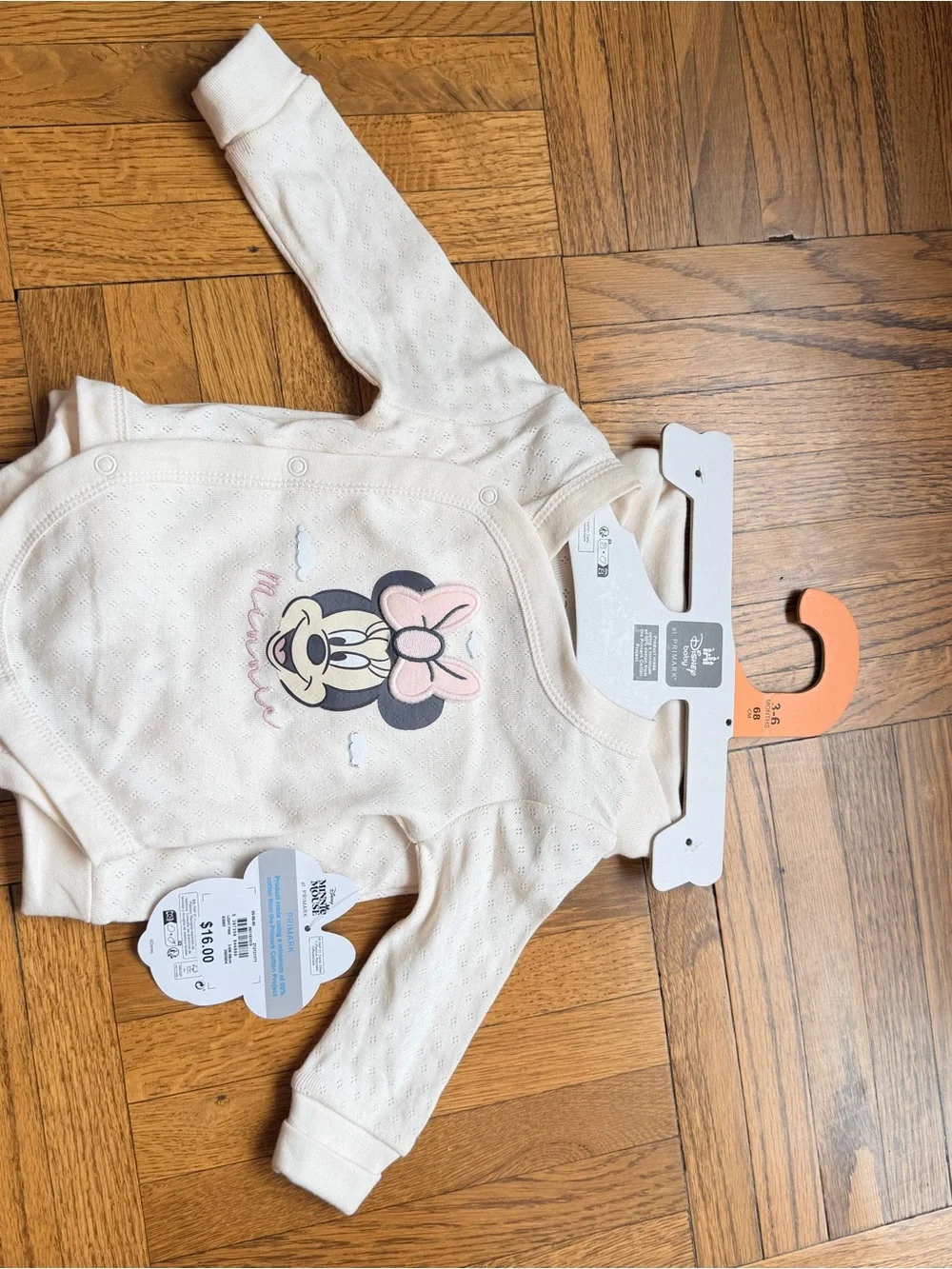 Disney gift set and matching set NEW